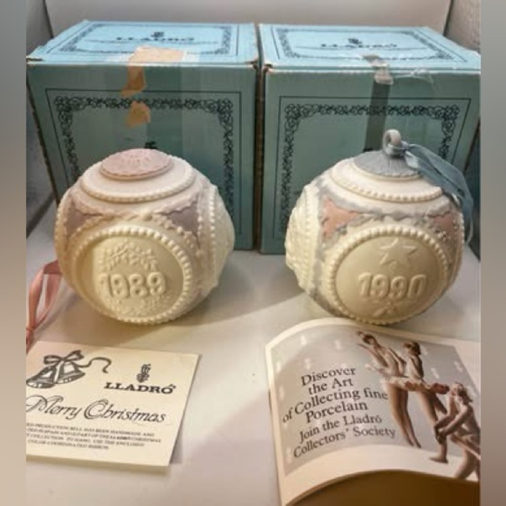 Lladro Porcelain 1989 & 1990 Annual Christmas Ball Ornament Navidad READ